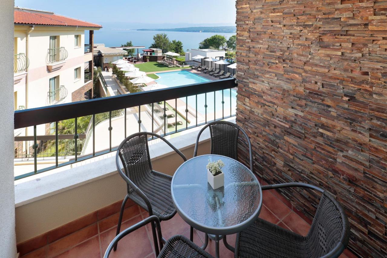 Blue Waves Resort Malinska Ngoại thất bức ảnh