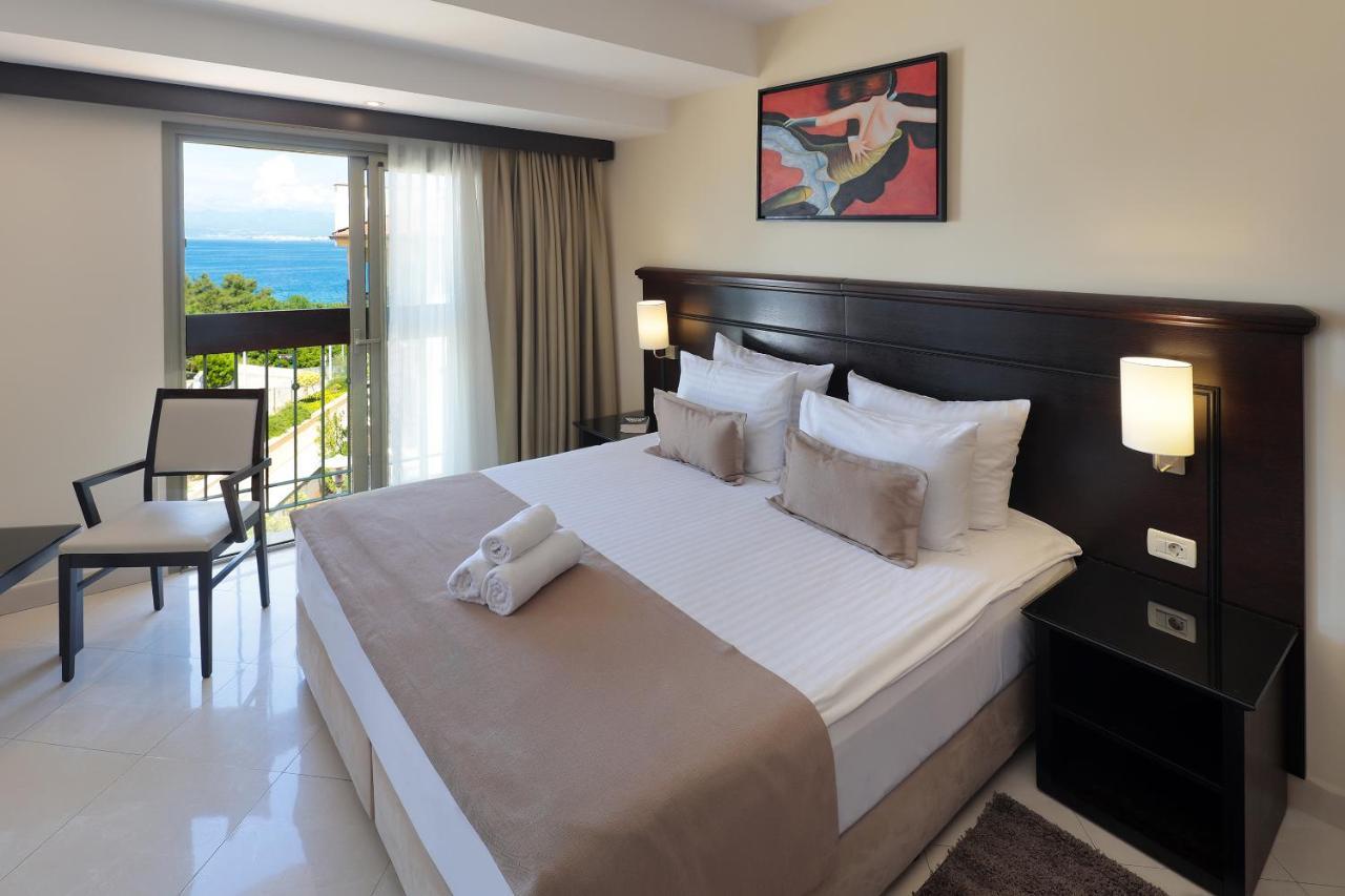 Blue Waves Resort Malinska Ngoại thất bức ảnh
